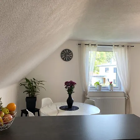 Modernes Wohlfuehl-apartment Im Illertal شقة